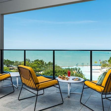 Oaks Cairns Hotel Екстер'єр фото