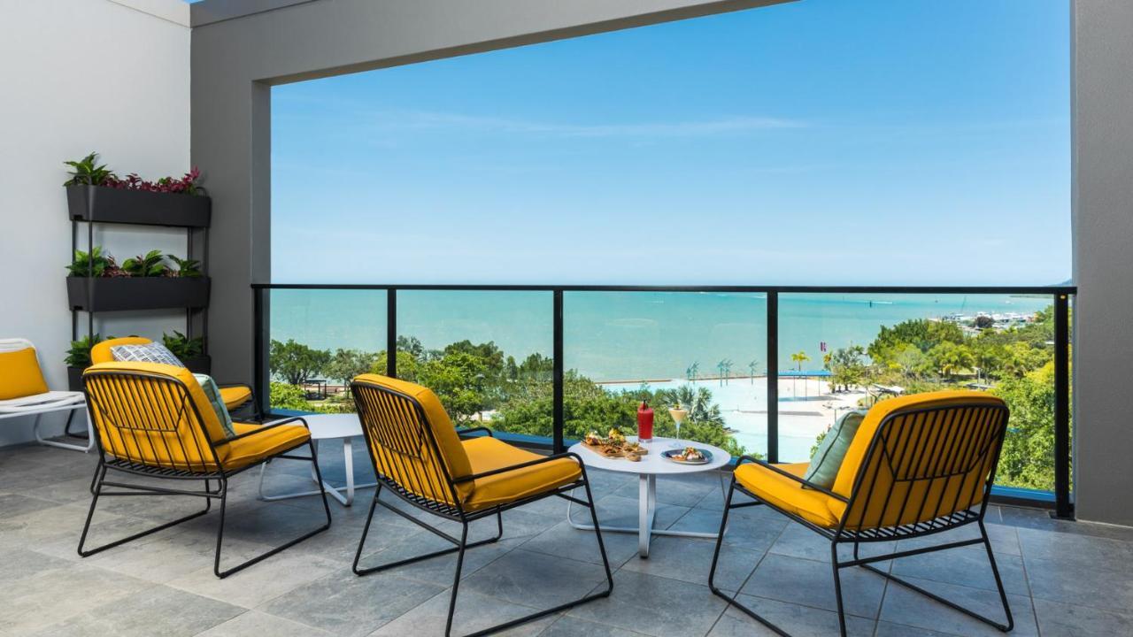 Oaks Cairns Hotel Екстер'єр фото