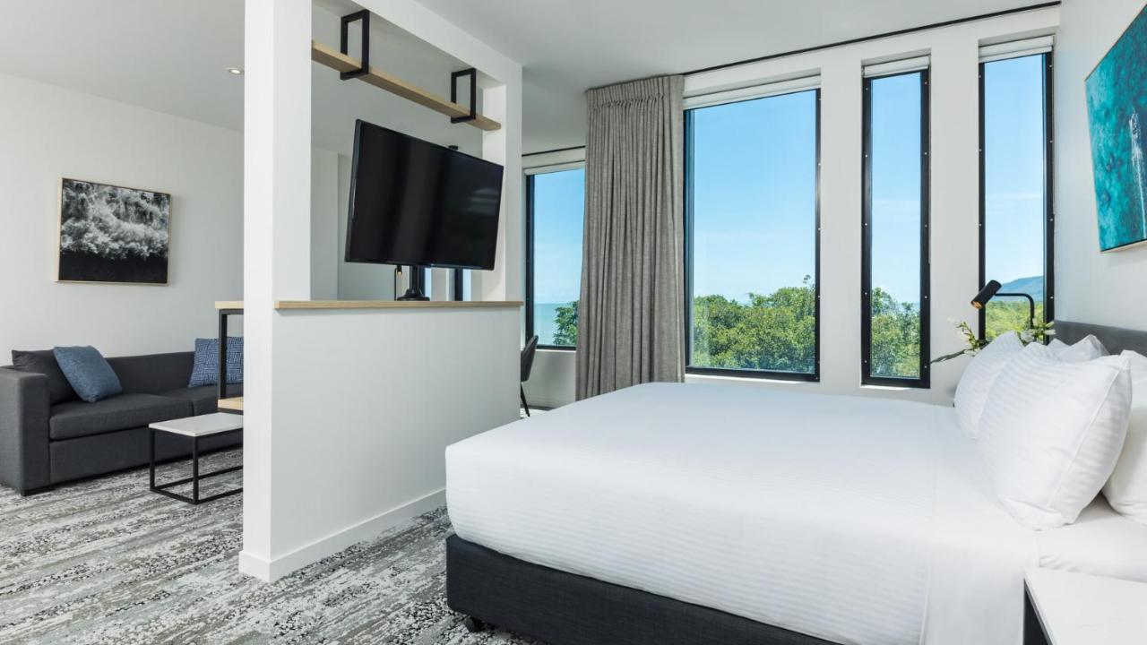 Oaks Cairns Hotel Екстер'єр фото