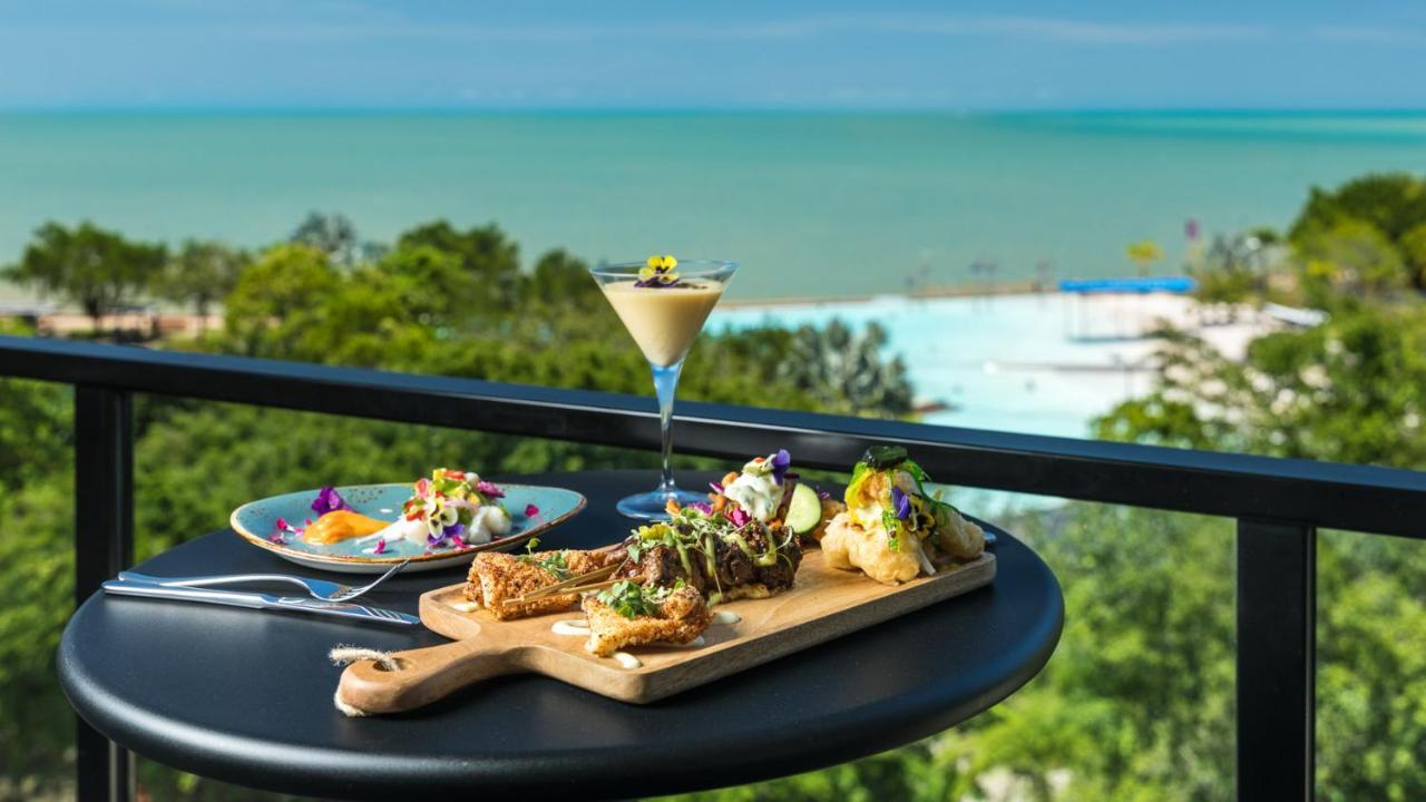 Oaks Cairns Hotel Екстер'єр фото