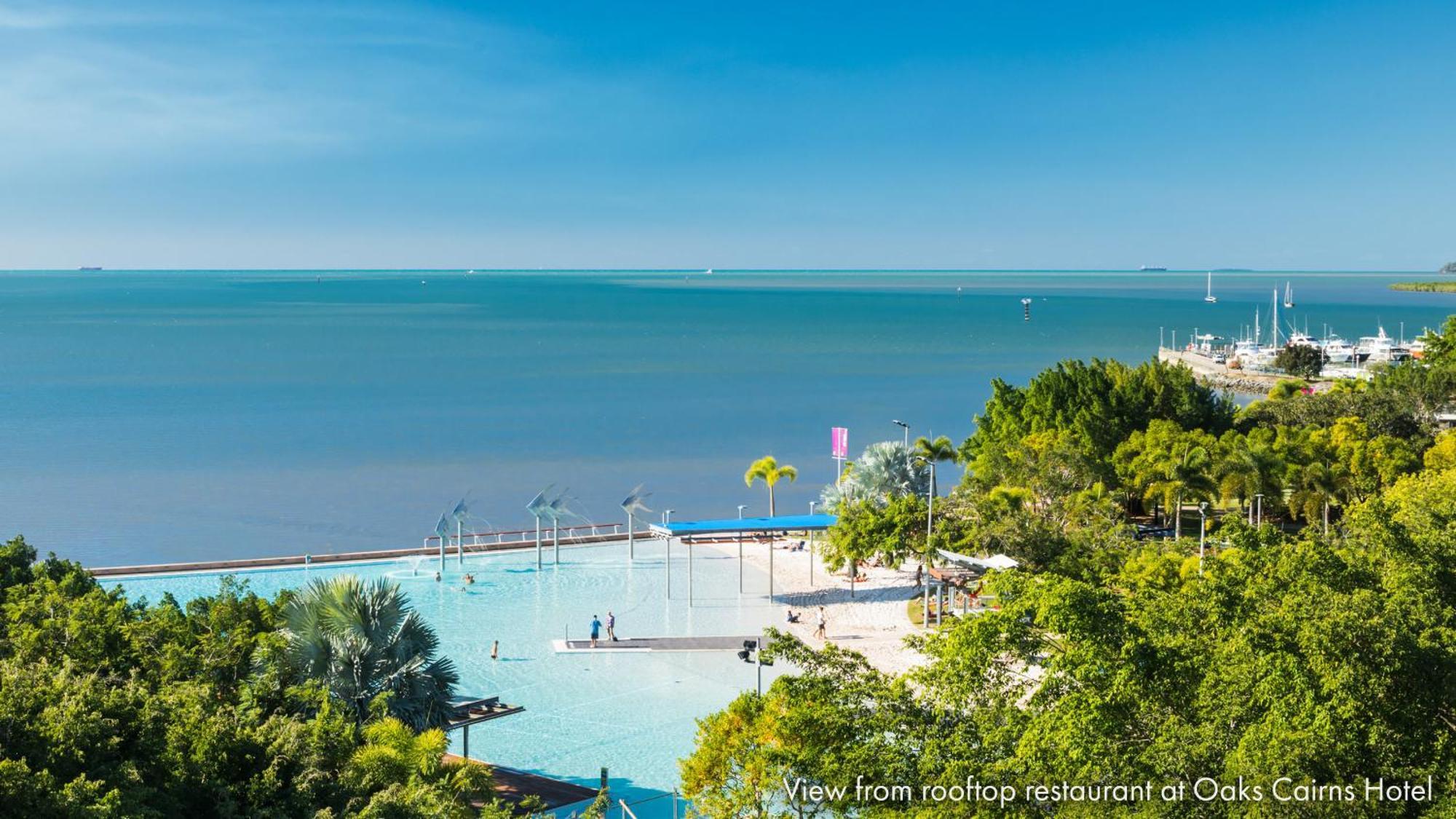 Oaks Cairns Hotel Екстер'єр фото