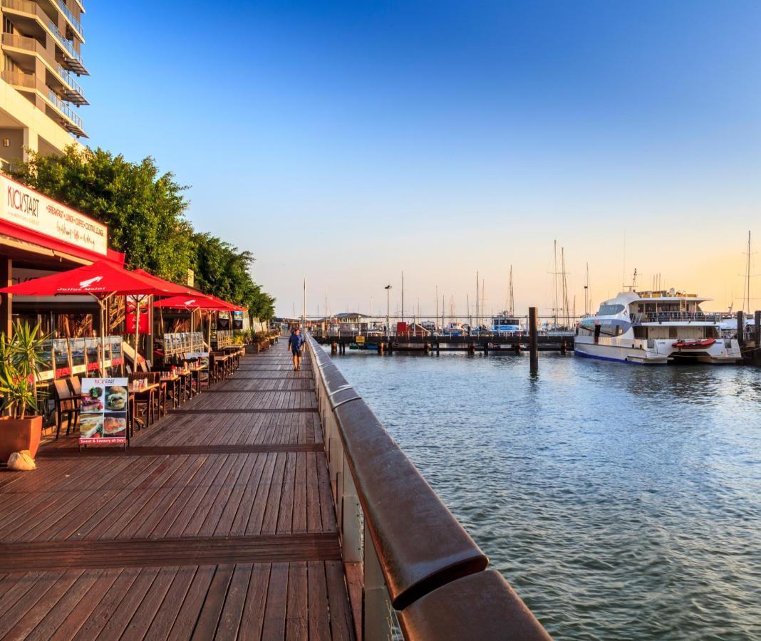 Oaks Cairns Hotel Екстер'єр фото